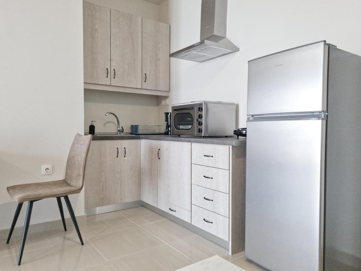 Epipleon Luxury Suites -102- Δωμάτιο 45Τμ Με Βεράντα 35Τμ Μπροστά Στη Θάλασσα นาฟปาคตอส ภายนอก รูปภาพ