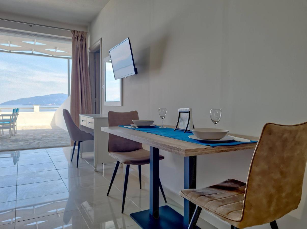 Epipleon Luxury Suites -102- Δωμάτιο 45Τμ Με Βεράντα 35Τμ Μπροστά Στη Θάλασσα นาฟปาคตอส ภายนอก รูปภาพ