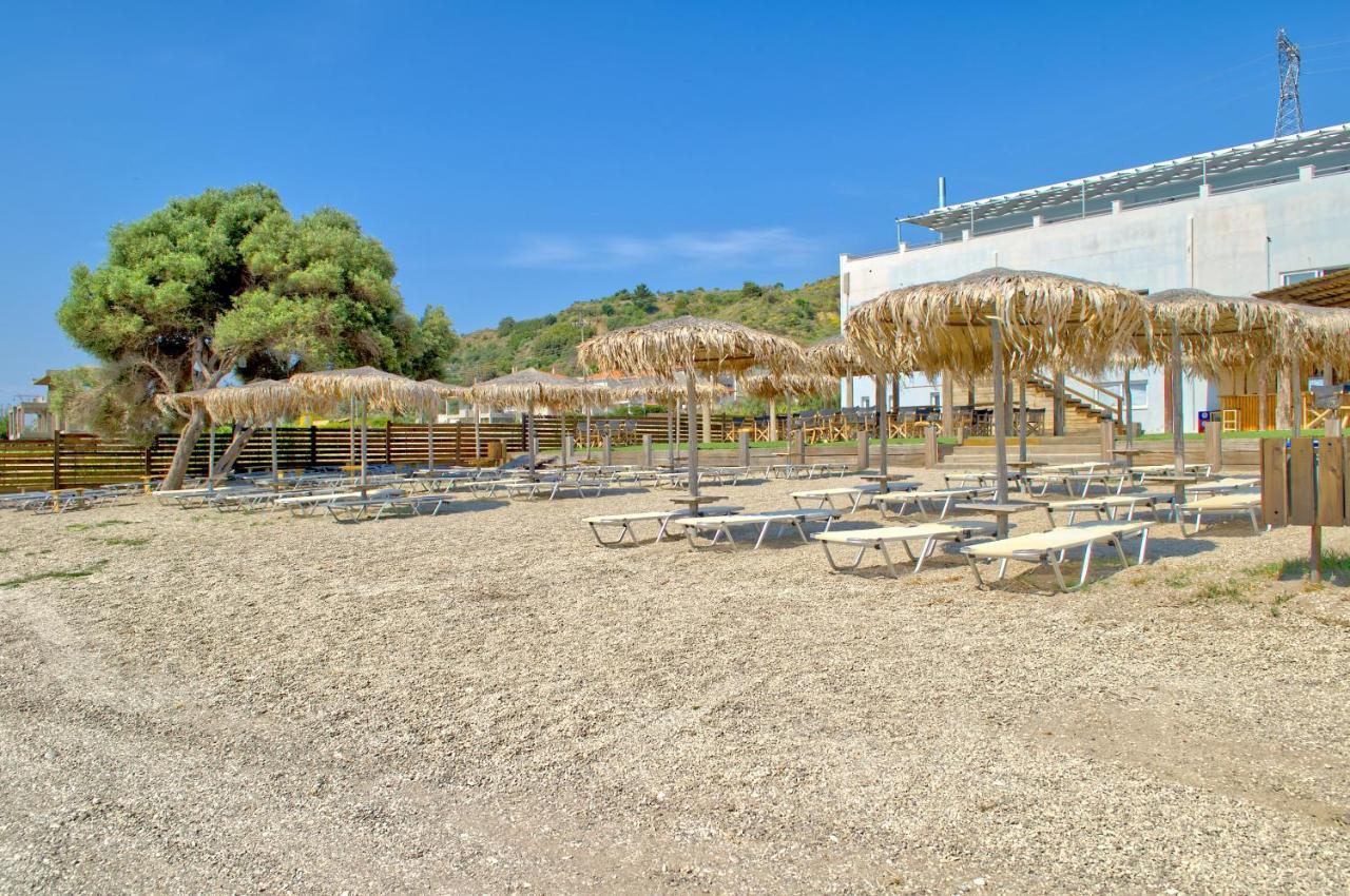 Epipleon Luxury Suites -102- Δωμάτιο 45Τμ Με Βεράντα 35Τμ Μπροστά Στη Θάλασσα นาฟปาคตอส ภายนอก รูปภาพ